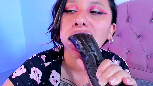 Mila nixon02 online show from December 2, 2024, 6:43 pm