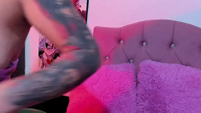 Mila nixon02 online show from October 12, 2025, 4:33 am