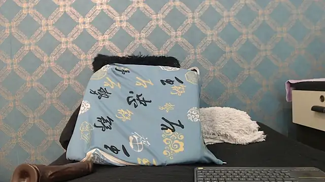 violeta cute18 online show from March 11, 2025, 6:52 pm