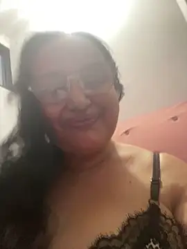 Gia Nahomi online show from March 15, 2025, 2:14 am