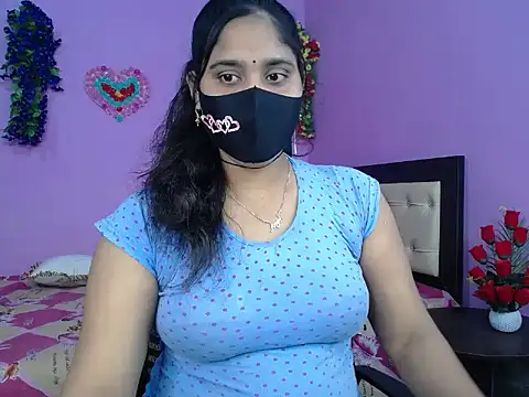 Hot Maleka online show from March 7, 2026, 4:37 pm