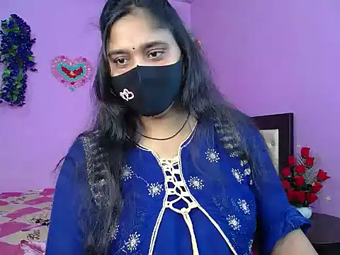 Hot Maleka online show from March 19, 2026, 1:42 am