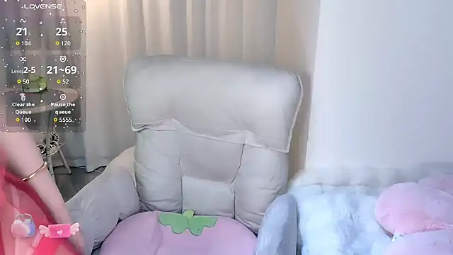 Ailisha66 online show from April 21, 2026, 12:45 am