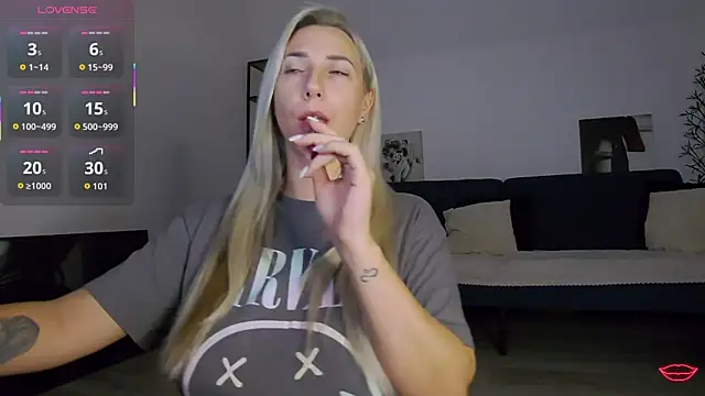 KhloeK online show from October 14, 2025, 5:36 pm