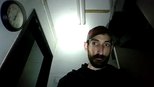 SlammyDjr online show from November 28, 2025, 1:58 pm