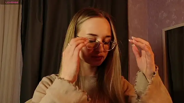 Tiffanyhunt online show from April 5, 2026, 3:20 pm