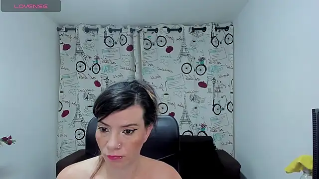 DanaaRey online show from November 2, 2025, 12:18 pm