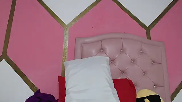 Vicky Love  online show from January 31, 2025, 10:42 am