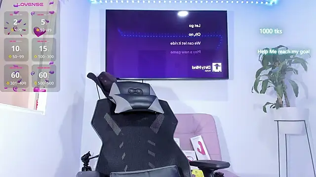 emily palmeer online show from October 13, 2025, 11:54 am