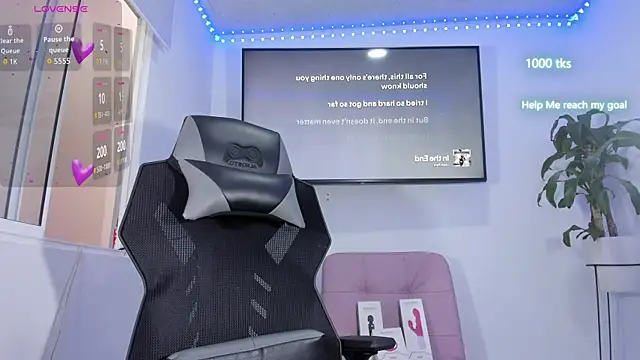 emily palmeer online show from October 18, 2025, 11:33 am