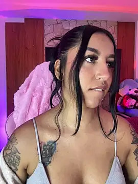 Tamara Roberts1 online show from April 23, 2026, 2:46 am