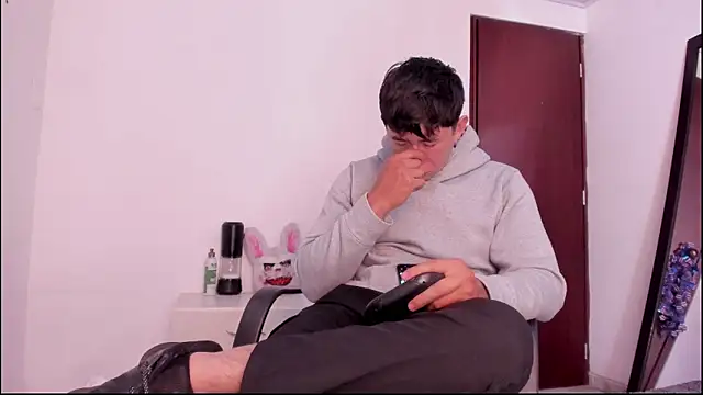 setsuna10 online show from September 18, 2025, 8:44 pm