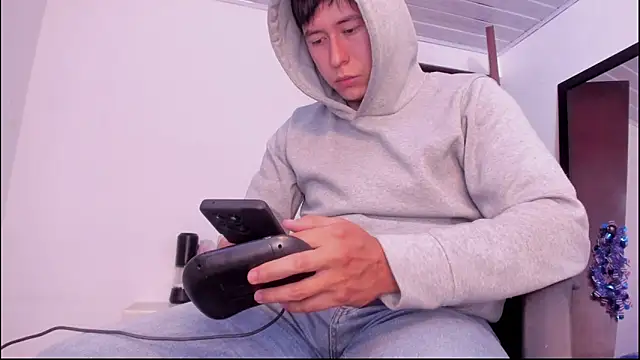 setsuna10 online show from September 25, 2025, 7:50 pm