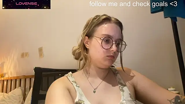 Snapshot of JacyWinslat chatting on January 6, 2026, 3:38 pm JacyWinslat online show from January 6, 2026, 3:38 pm