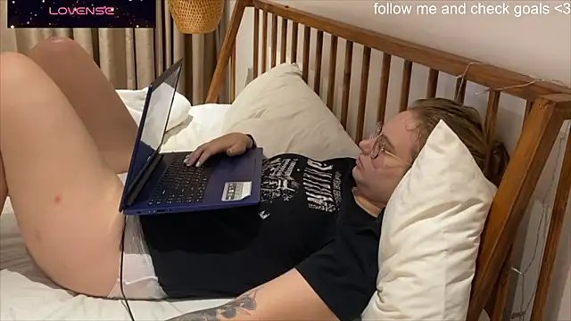 Snapshot of JacyWinslat chatting on January 18, 2026, 6:23 pm JacyWinslat online show from January 18, 2026, 6:23 pm