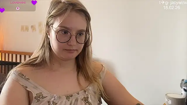 Snapshot of JacyWinslat chatting on February 18, 2026, 9:49 am JacyWinslat online show from February 18, 2026, 9:49 am