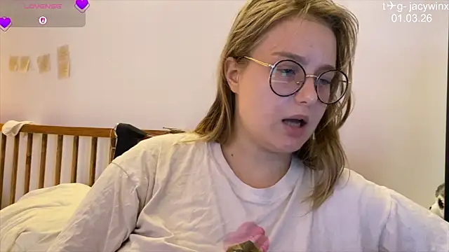 Snapshot of JacyWinslat chatting on March 1, 2026, 12:51 pm JacyWinslat online show from March 1, 2026, 12:51 pm