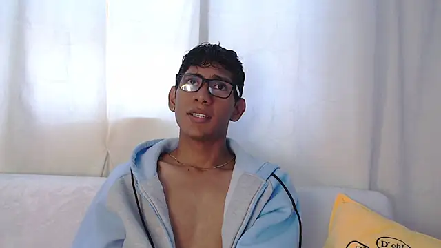 Snapshot of Nick_Collins18 chatting on November 25, 2025, 6:52 pm Nick Collins18 online show from November 25, 2025, 6:52 pm