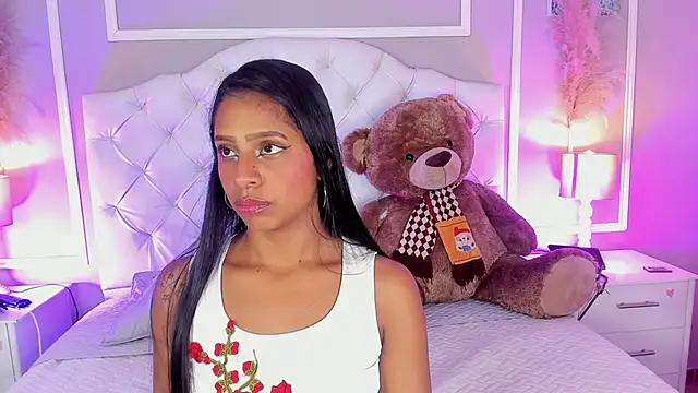 evelyn evony online show from December 11, 2024, 3:35 am