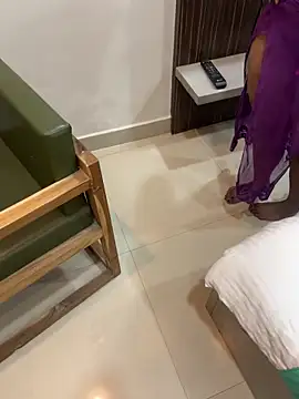 sexy-bu online show from December 14, 2025, 1:16 pm