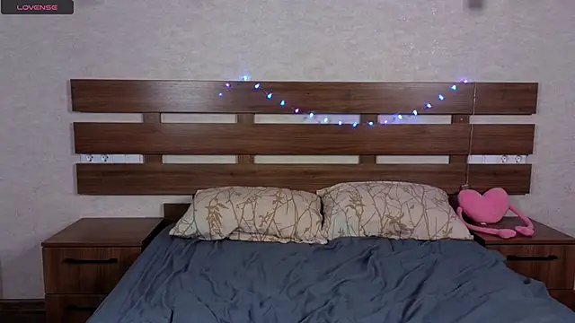 AlinaWalters online show from February 19, 2025, 7:28 am