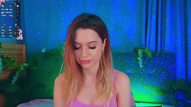 AlinaWalters online show from February 4, 2026, 8:36 pm