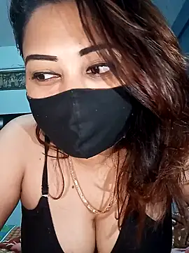 Cute-mona online show from February 10, 2025, 8:10 pm