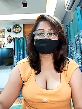 Cute-mona online show from September 14, 2025, 9:08 am