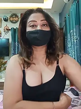 Cute-mona online show from July 24, 2026, 9:51 am