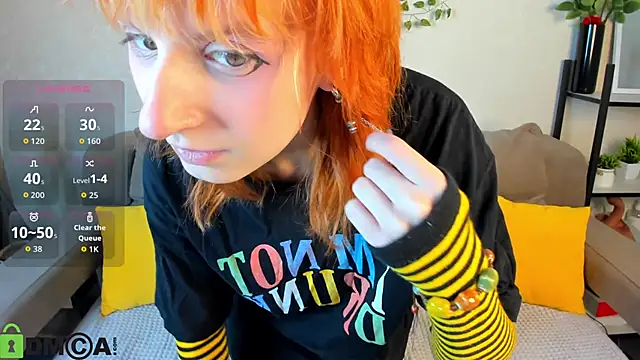 Little Chips online show from November 2, 2025, 5:26 pm