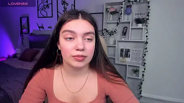 DaniellaLovely online show from December 2, 2024, 2:19 pm