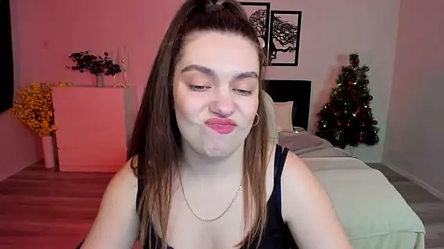 DaniellaLovely online show from January 12, 2025, 1:58 pm