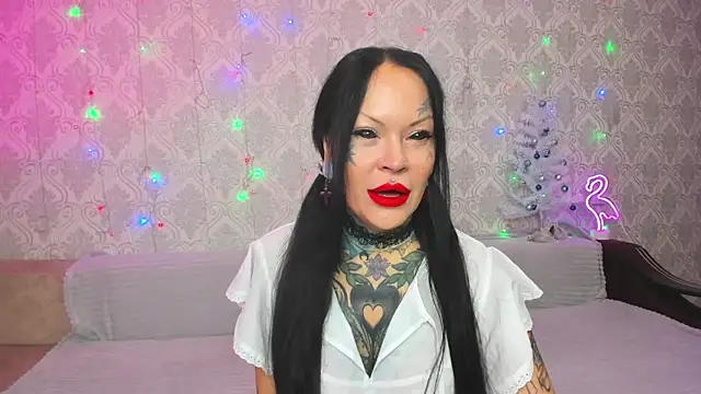 Megan Black Moon online show from December 21, 2024, 5:03 am