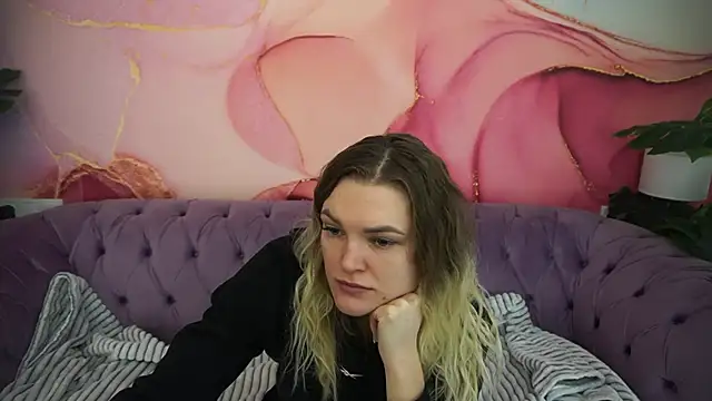 KateSly online show from November 18, 2025, 6:40 am