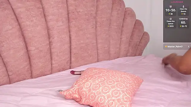 zully 01 online show from December 10, 2024, 5:11 pm