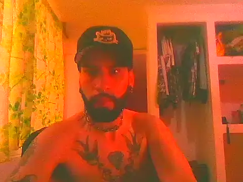 Diilanhott online show from February 6, 2025, 2:26 pm