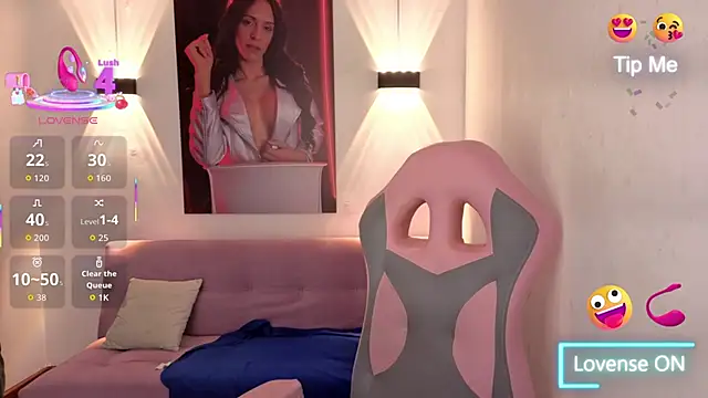 vittorialombardi   online show from September 13, 2025, 8:14 am