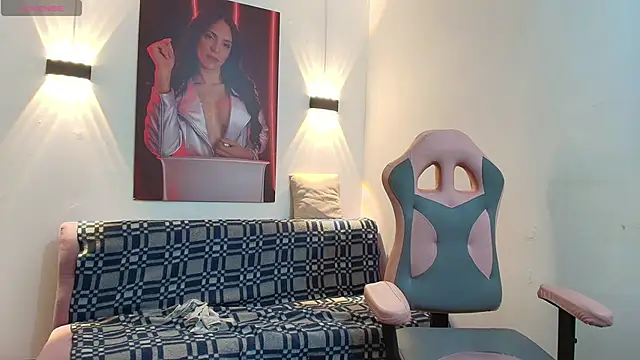 Snapshot of vittorialombardi__ chatting on May 22, 2026, 7:15 am vittorialombardi online show from May 22, 2026, 7:15 am