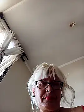 Snapshot of Rousmk1 chatting on December 16, 2024, 1:11 pm Rousmk1 online show from December 16, 2024, 1:11 pm