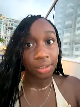 EscorpiLeoncita online show from November 16, 2025, 10:48 pm