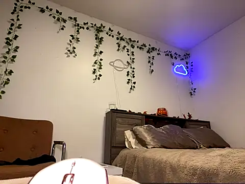 Kittyymaze1 online show from September 27, 2025, 1:49 pm