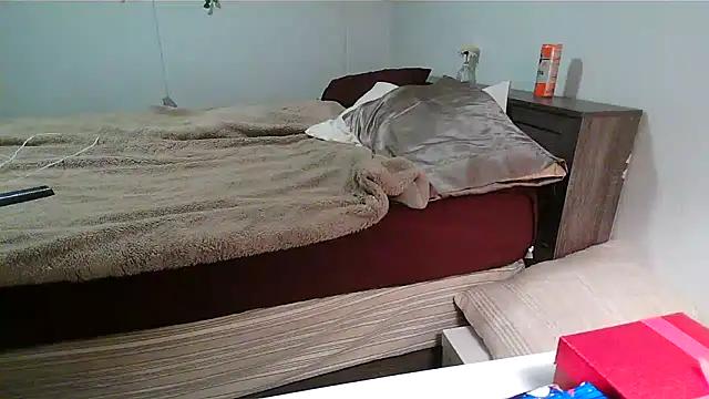 Kittyymaze1 online show from December 22, 2025, 1:19 pm