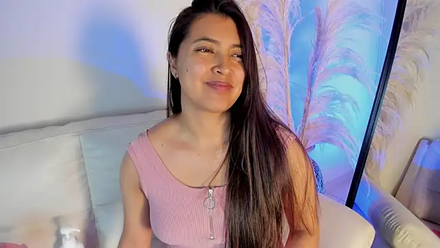 Rebeca Williams  online show from January 15, 2025, 3:43 am