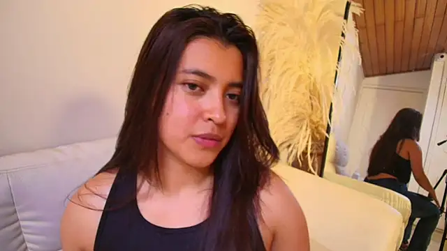 Rebeca Williams  online show from February 13, 2025, 12:13 am