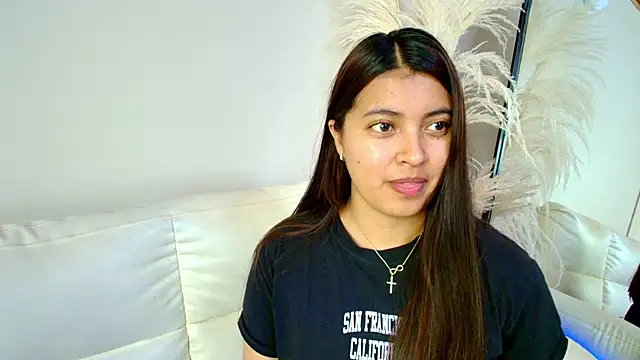 Rebeca Williams  online show from February 20, 2025, 10:26 pm