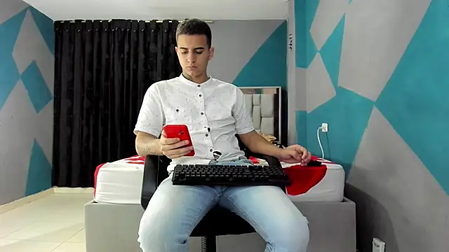 simookeler online show from December 31, 2024, 8:37 am