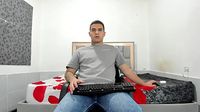 simookeler online show from February 22, 2026, 3:51 am