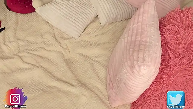 SweetHanson online show from March 2, 2025, 2:41 am