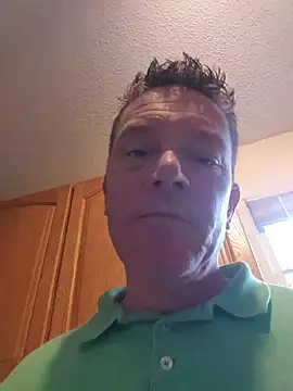 Snapshot of Bigtater1999 chatting on June 19, 2026, 9:40 pm Bigtater1999 online show from June 19, 2026, 9:40 pm