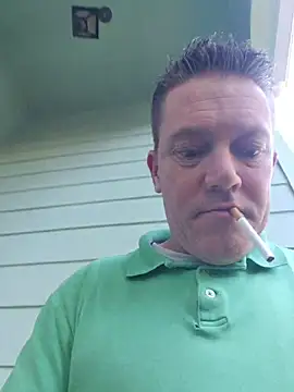 Snapshot of Bigtater1999 chatting on June 20, 2026, 10:01 pm Bigtater1999 online show from June 20, 2026, 10:01 pm
